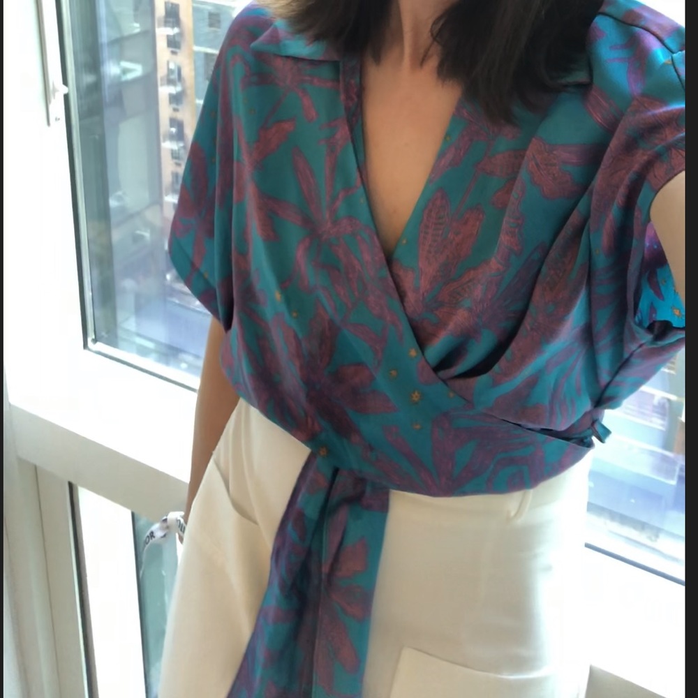 Silky print wrap shirt